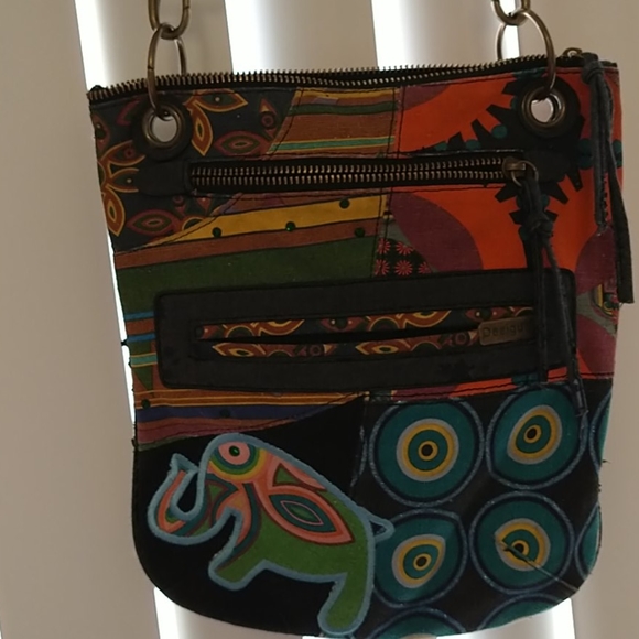 Multi colored cloth design purse - Picture 3 of 4